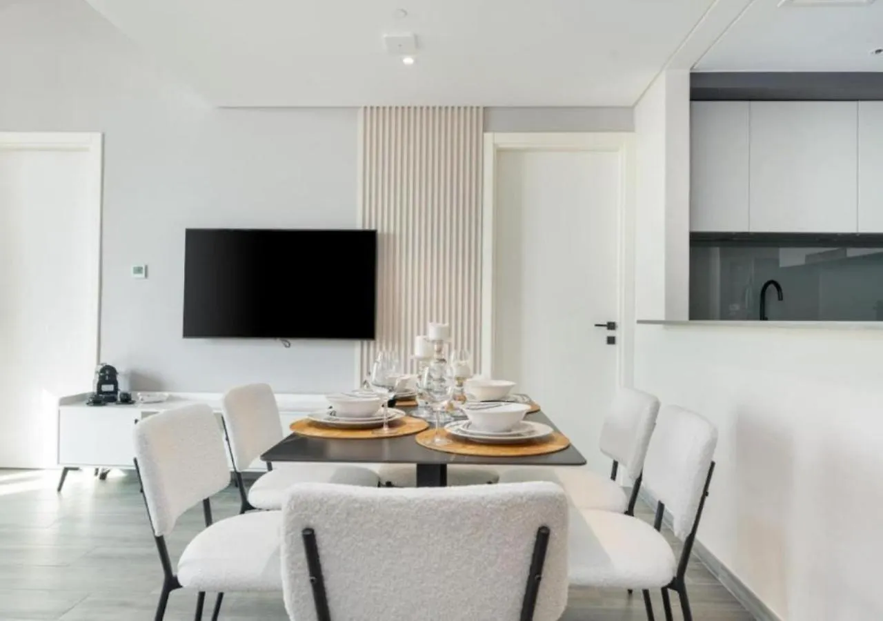Chic 2Br Apt With Captivating City Views In Dubai By Vibel 0*,  United Arab Emirates
